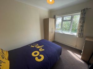 Bedroom- click for photo gallery